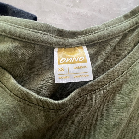 Onno bundle of 2 short sleeve shirts, XS - Picture 2 of 4